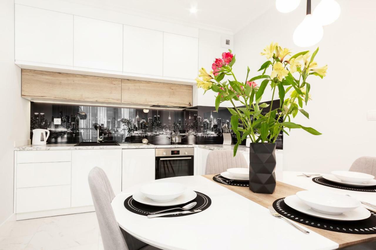 Apartments Warsaw Dzielna By Noclegi Renters מראה חיצוני תמונה