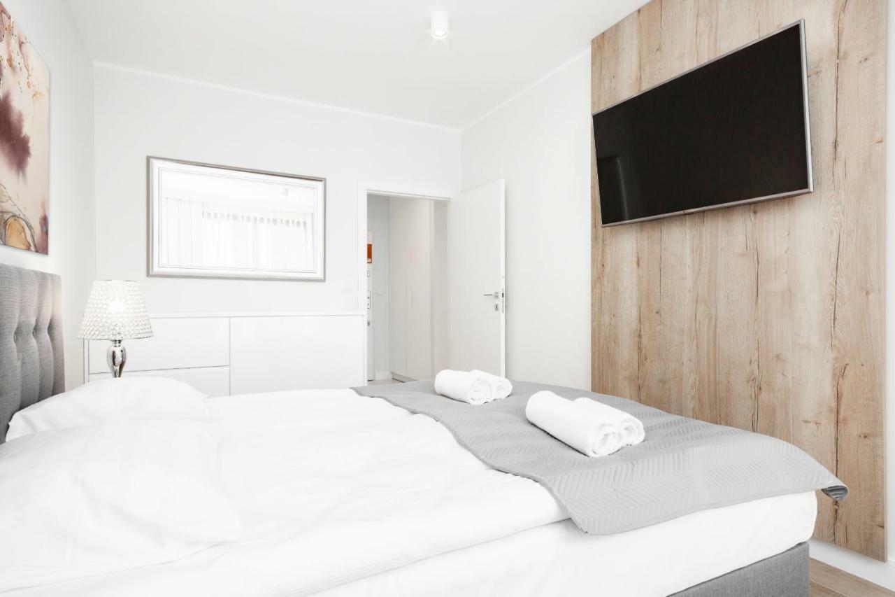 Apartments Warsaw Dzielna By Noclegi Renters מראה חיצוני תמונה