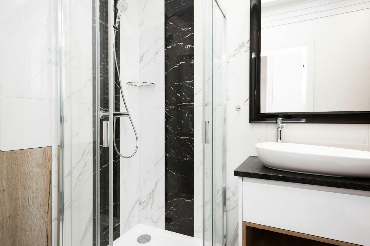 Apartments Warsaw Dzielna By Noclegi Renters מראה חיצוני תמונה